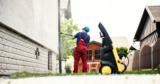 Animal Enclosure Cleaning in Crest, CA